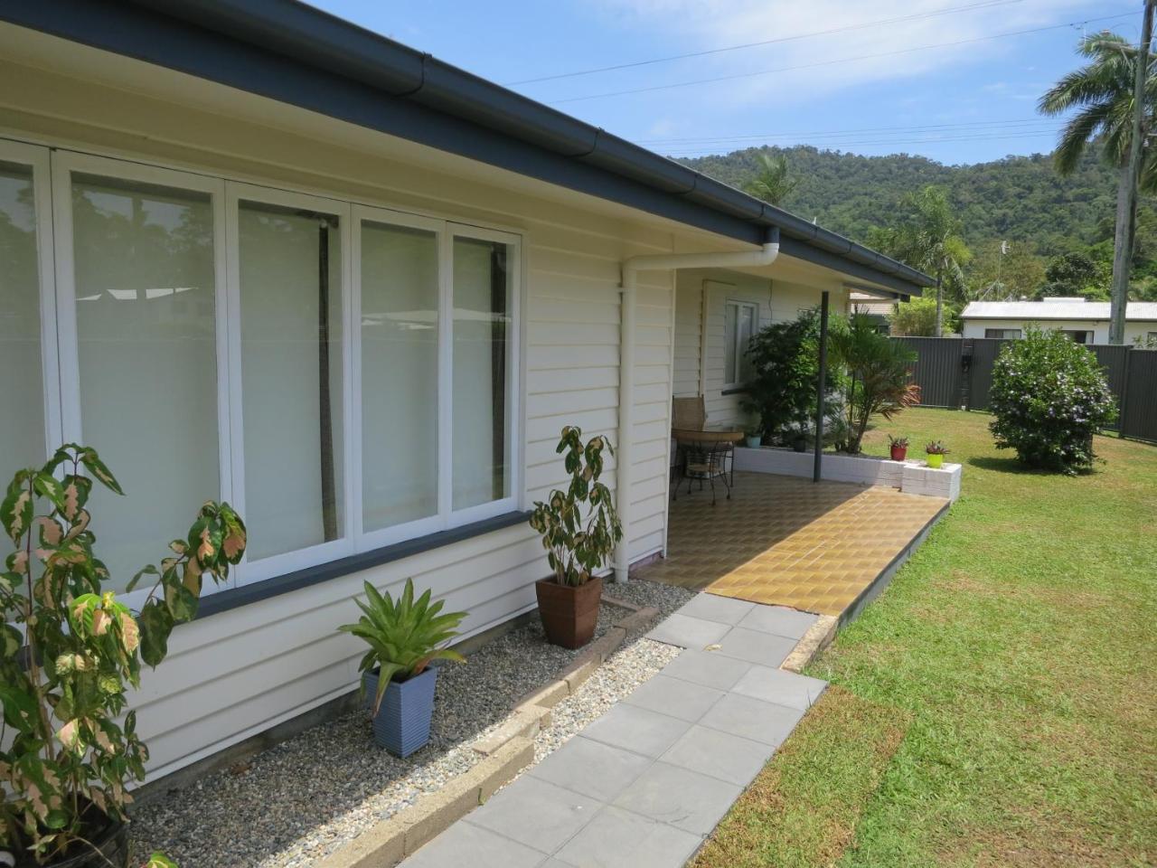 Edge Hill Clean & Green Cairns, 7 Minutes From The Airport, 7 Minutes To Cairns Cbd & Reef Fleet Terminal المظهر الخارجي الصورة